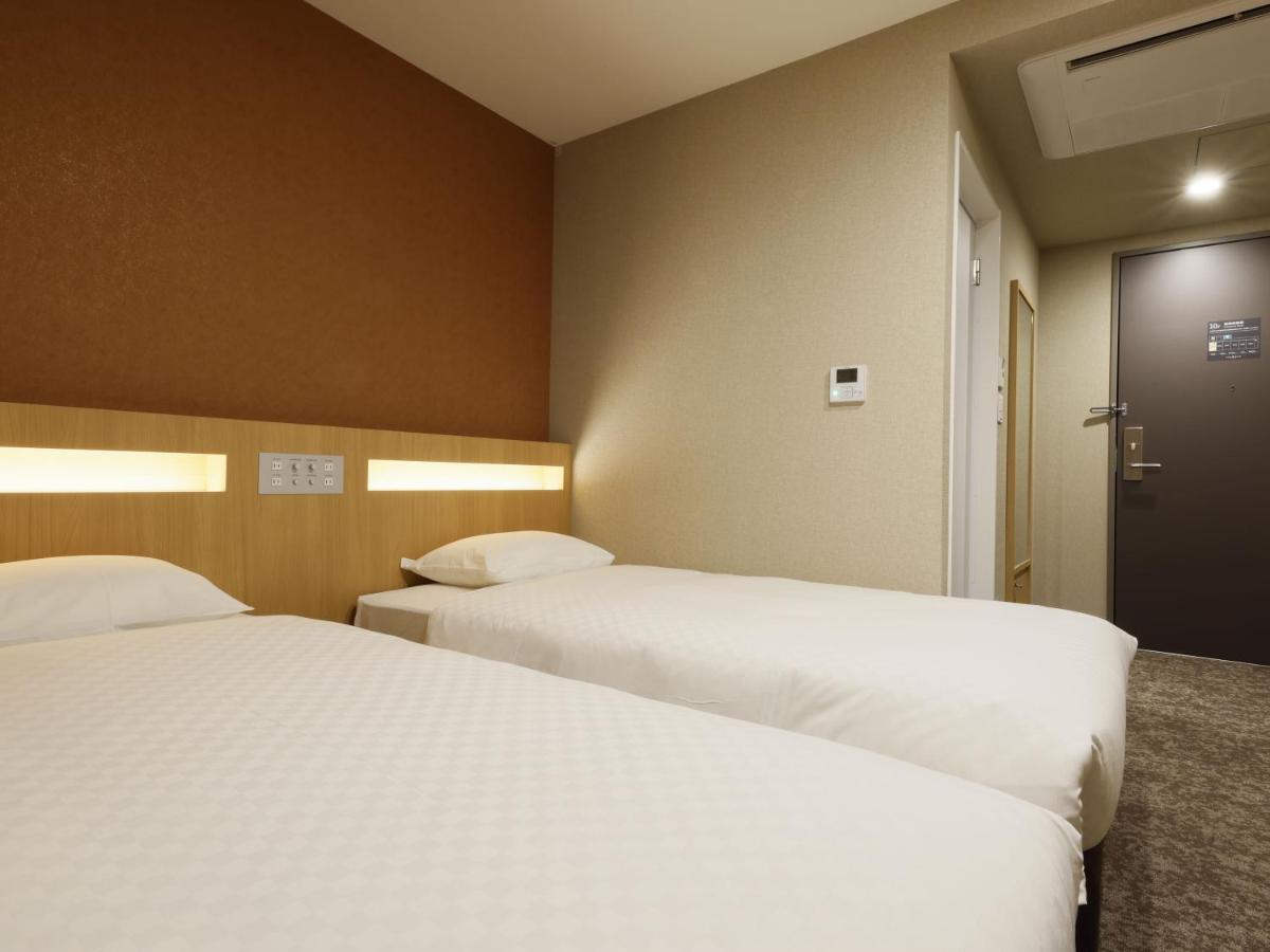 Plum Hotel Osaka Bagian luar foto