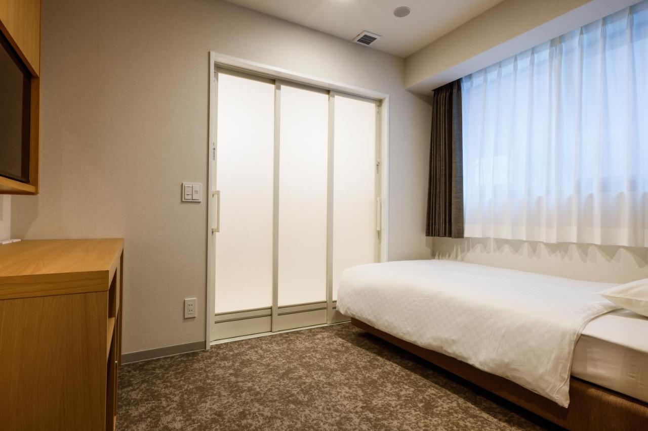 Plum Hotel Osaka Bagian luar foto